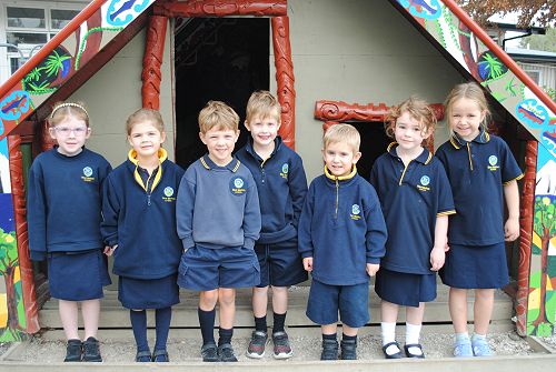 Mackenzie, Mia, Eli, Thomas, Alex, Natalie, Rose - T2 Wk1 23