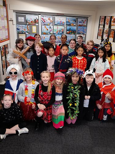 Year 5s in Cultural Clothing