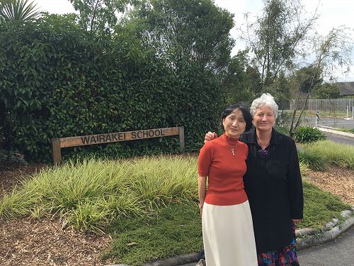 Dr Kyoko Mikami visiting Wairakei School