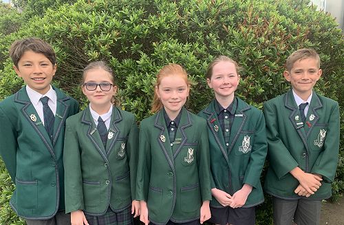 Our Year 6 Lit Quiz team. Hugh (reserve) Gemma, Audrey, Eleanor and Samuel