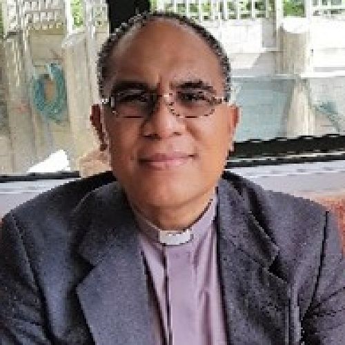 Rev Motekiai Fakatou