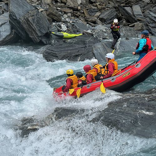 MAC Hostel students whitewater rafting the Landsborough River.