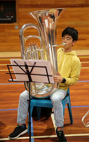 Keigo Itani playing the tuba