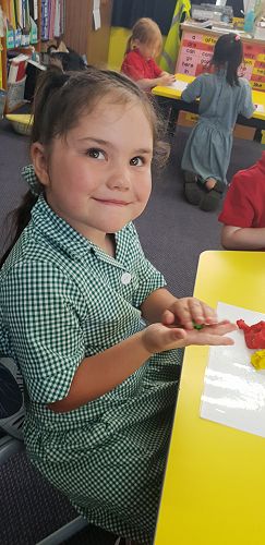Mixing colours with playdough
