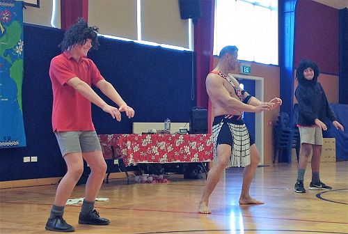 Bernard Mangakahia performance