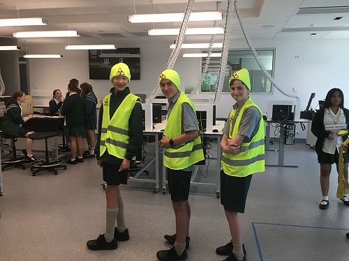 Modelling Rutherford's famous gold foil experiment at University of Canterbury (11SCIE trip).