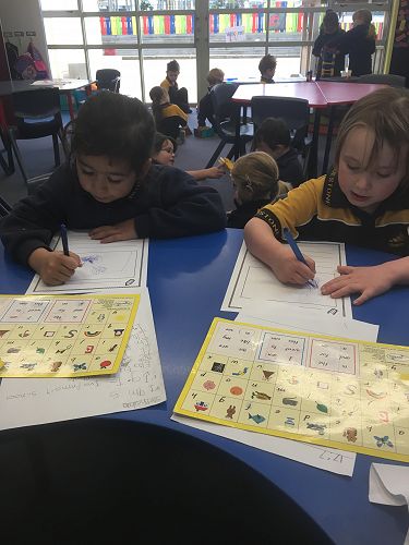 Sofia and Brie responding to their letters.
