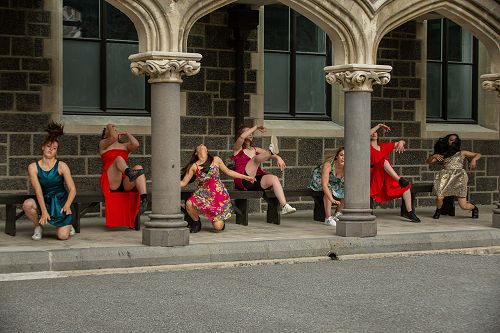Insitu 2020 Fleur's chair dance