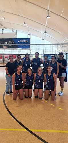 Development Volleyball girls with Miss Belworthy (Manager) and Tania Savage (Coach) 