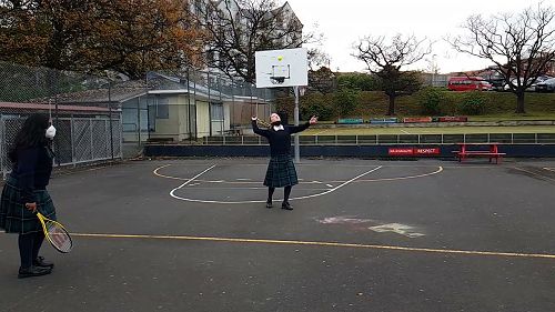 Video: Slice Serve (backspin)