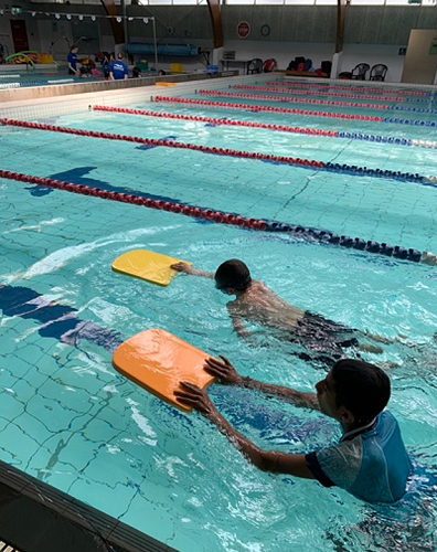 Encourage others and be encouraged