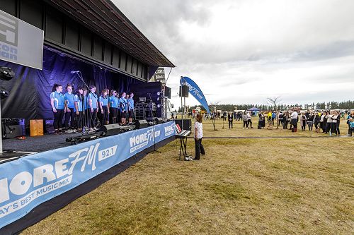 More FM Stage Glow 2021