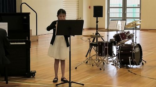 Video: Audrey Sun, year 5, student of Bistra Dimitrova, “Donkey Doodle” by W. Kroll