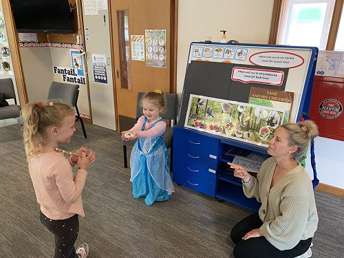 Emily, Hailey and Hayley's story time at Sumner
