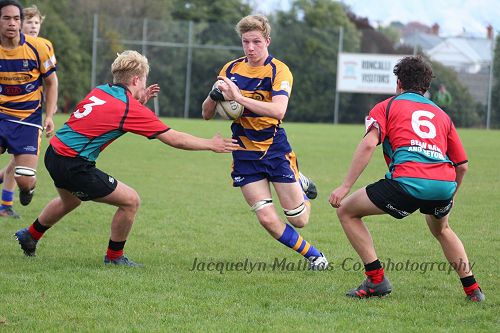 Alex Hayes (Geraldine HS) showed commitment in carting the ball into contact.