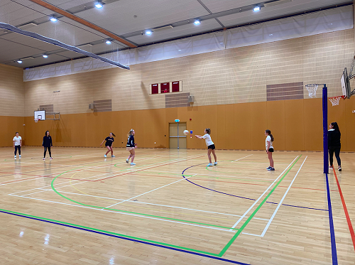 9A Netball team mid pre ball movement drill