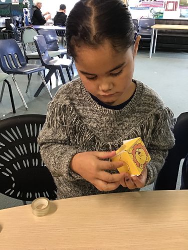 Language Day in Moerewa - Annemarie making 3d Shape