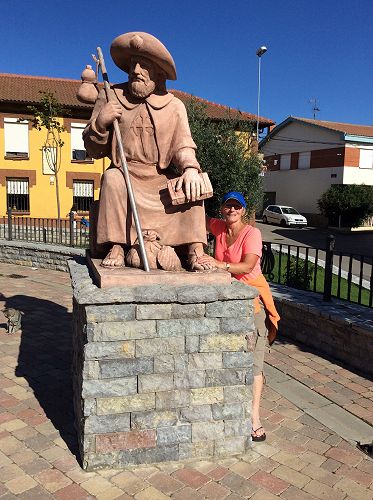Day 14 St James and Ann in church plaza in Villar De Mazarife
