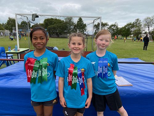 Under 8 girls high jump