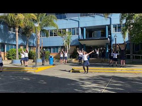 Video: Grease Flashmob