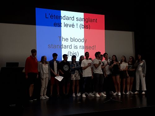 Singing the French National Anthem - the Marseillaise