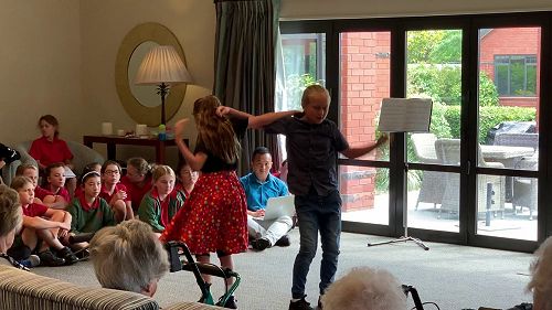 Video: Rock And Roll