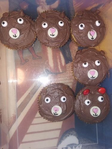 Teddy bear cupcakes