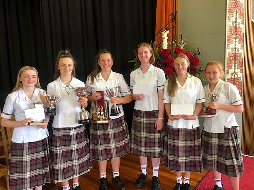 Casey Kinns, Sarah Jamison, Emma Fox, Emma Spittle, Georgia Hawkins and Hannah Miller L-R)