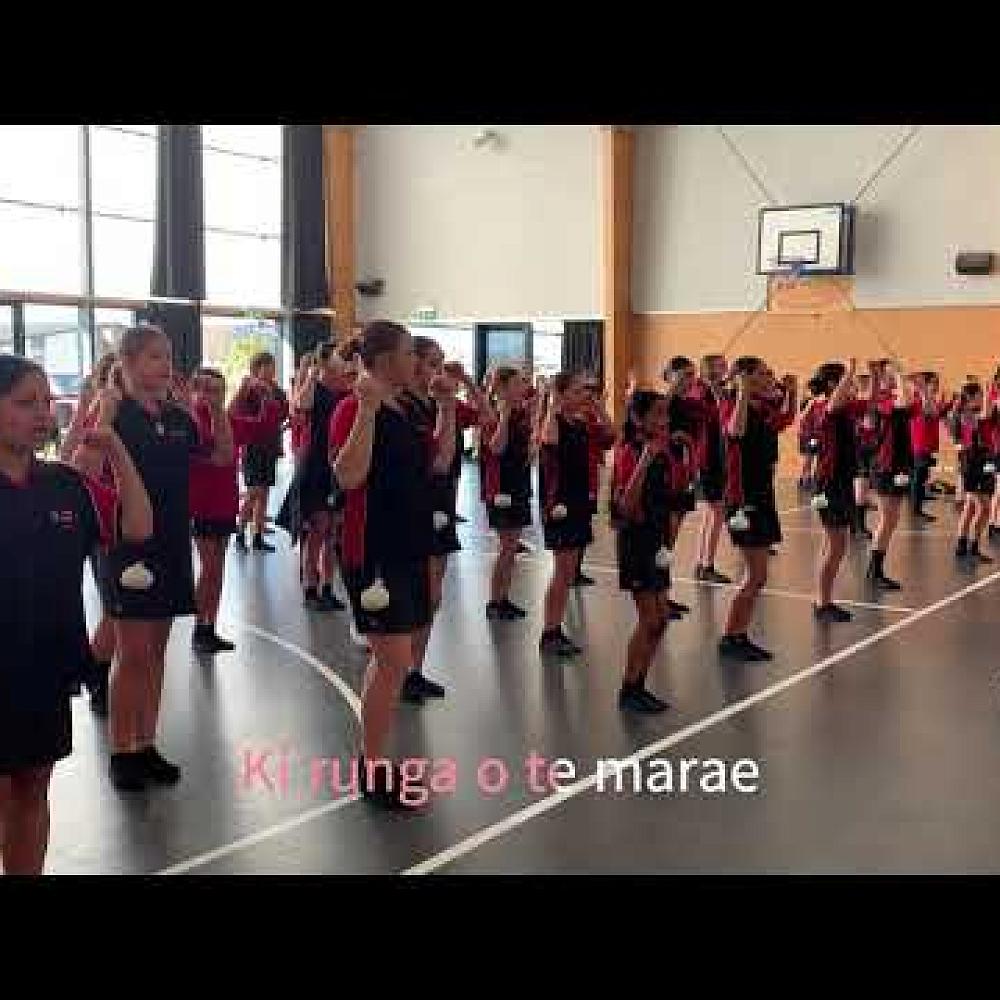 Video: KAPAHAKA HAERE MAI