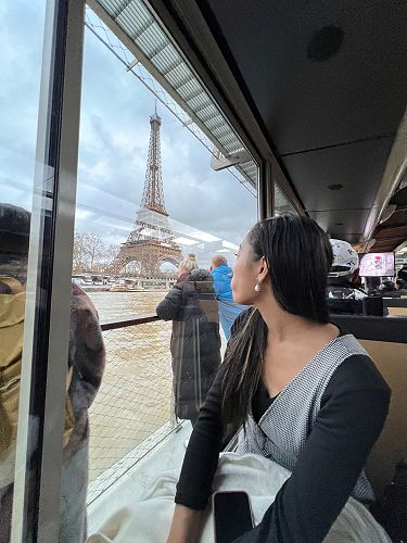 Maziah in France, Paris