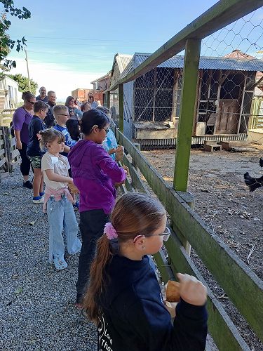 Lara, Eleana and Stella