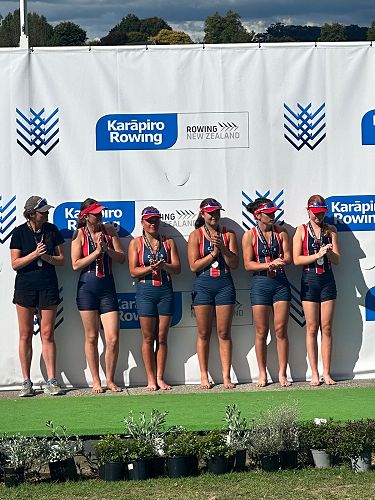 Novice U18 Coxed four (Coach - grace Loveridge - 2017 Leaver)