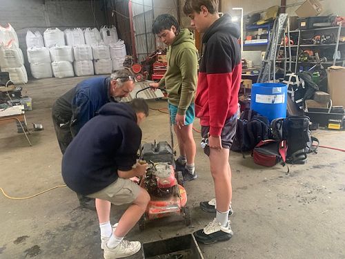 Yr 10 Electives - Grease Monkey