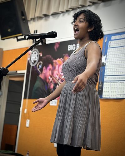 Anuki Muhandiram Gedera