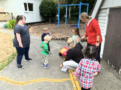 Easter hunt at Sumner