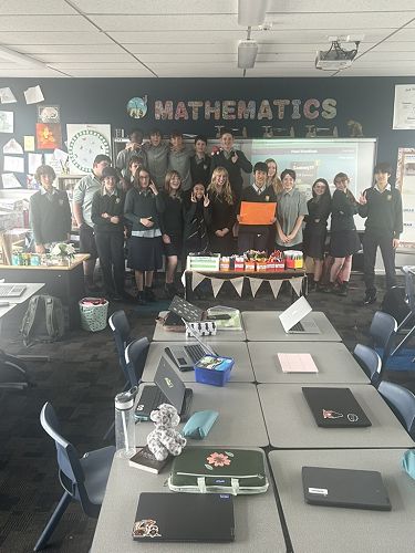 Kyoichiro and the card that 10A made for him