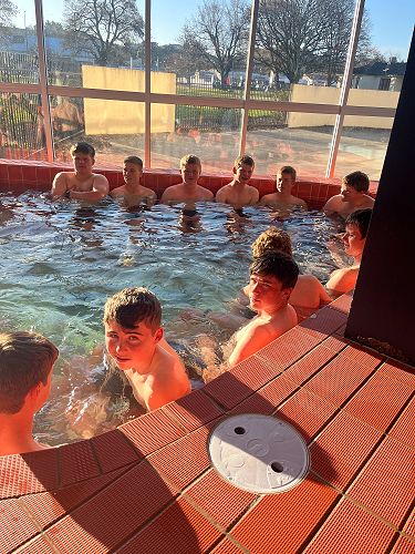 Riley and Ritchie unsure about team spa time!