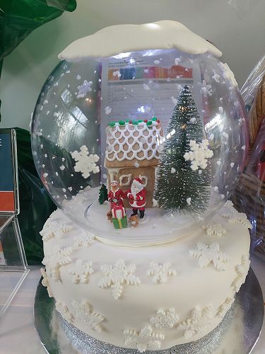 Denise van Aalst cake December 2025