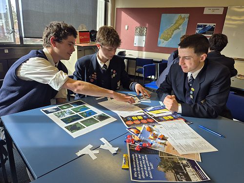 Students excel at Maatangi Whenua Geography Quiz