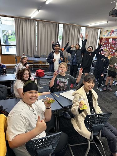 7BON - Winning Class