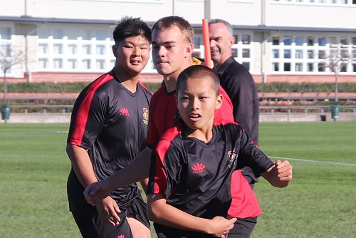 Masami Kawai, Jordie Hall, and Kaho Suzuki, with Mr Hotham