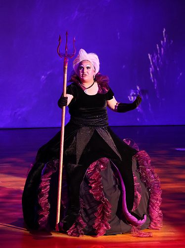 Ursula finally has the power of the trident in her hands ... but not for long