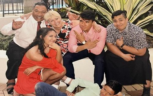 Sagato (Ziggy) Augustine Lesā with Raewyn and family.