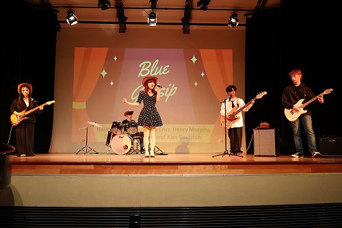 Blue Gossip - Dorothy Baricuatro, Marcus Dela Cruz, Henry Murphy, Alex Roulston, Haily Tan