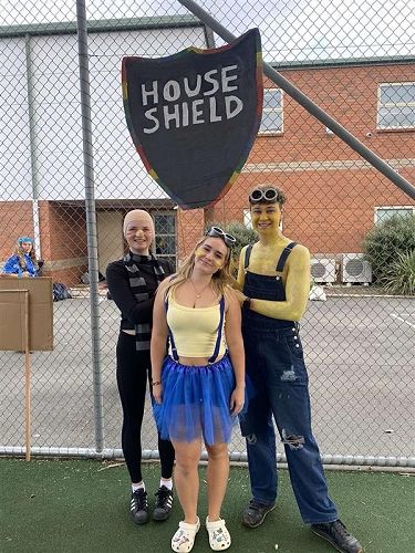 Hillary House Captains