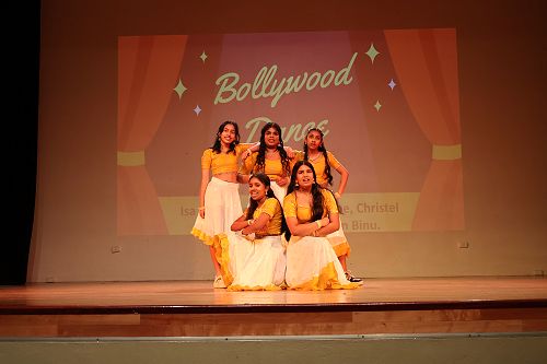 Bollywood Dance Group - Isa Binu, Sera Binu, Christel Jose, Sirafin Mariya Binu, Meredith Mary Shine