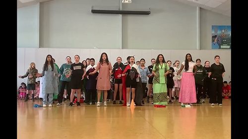 Video: Multicultural Parade - 7/8 Kapa Haka