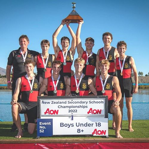 The Under 18 Eight, winners of the Maadi Cup