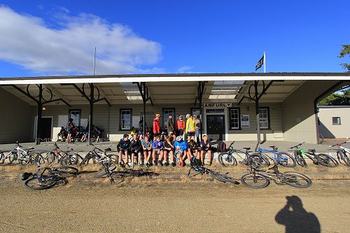 Taking a break at Ranfurly... 