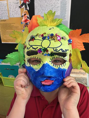 Team Harakeke Mask Making